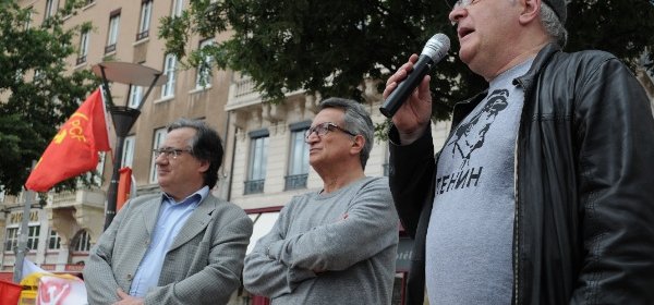 9 Mai 2015, veilleur de pierre (Lyon Bellecour). Pierre-Alain Millet (<span class="caps">PCF</span>)